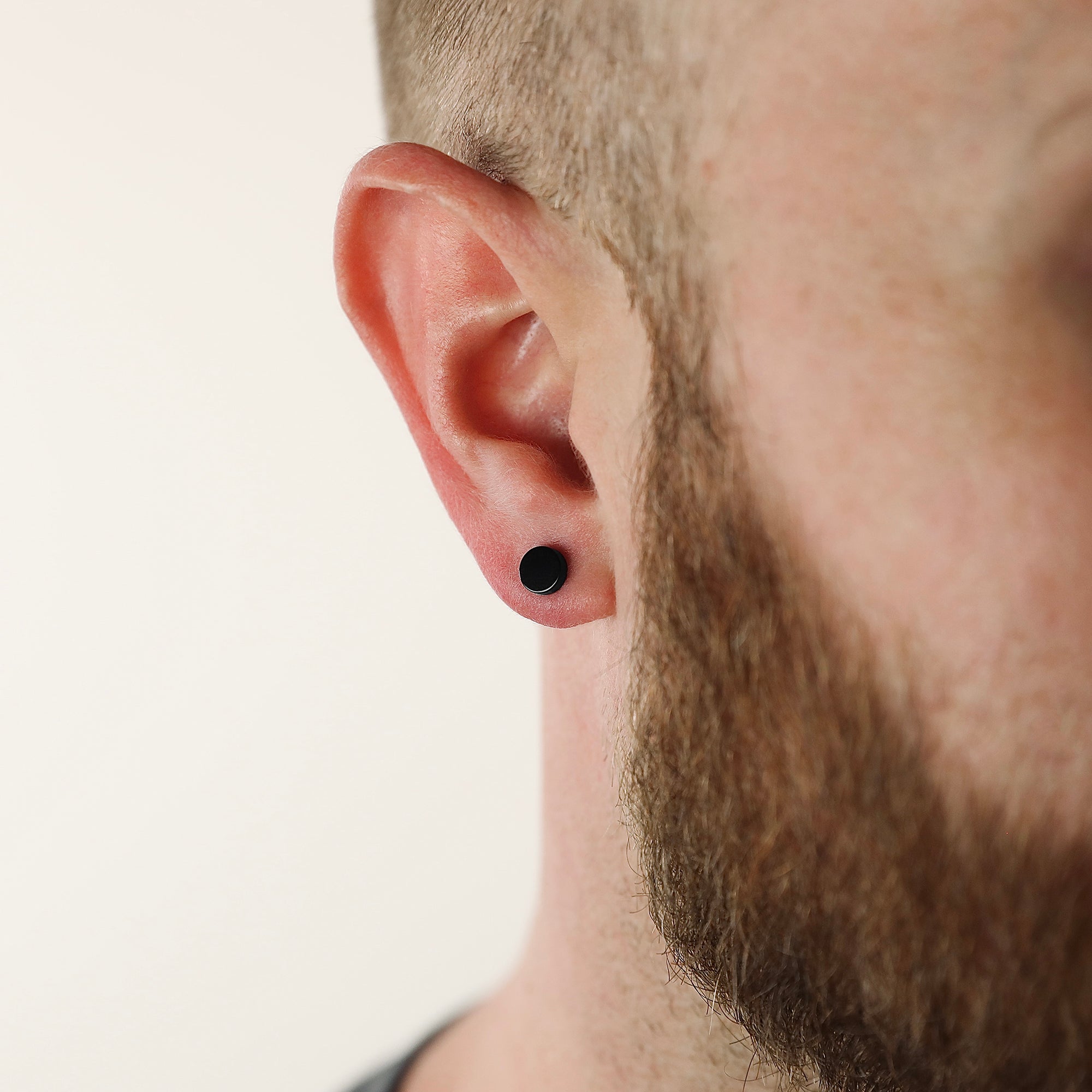 Stud Earring 6mm - Black