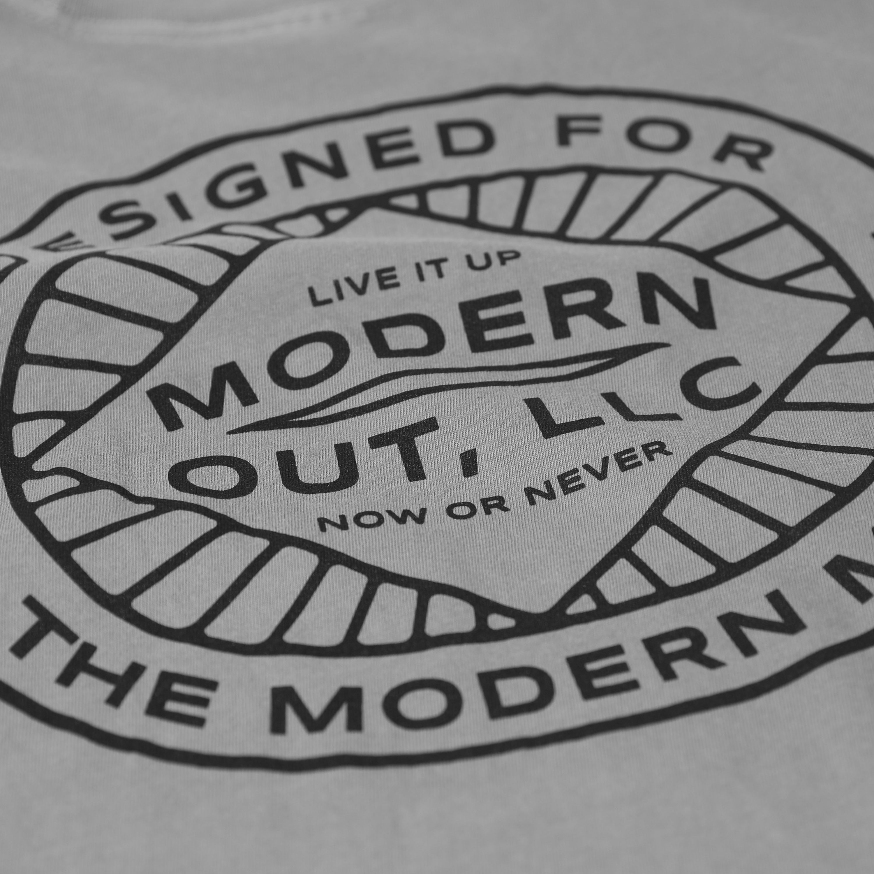 Modern Man Tee - Smoke