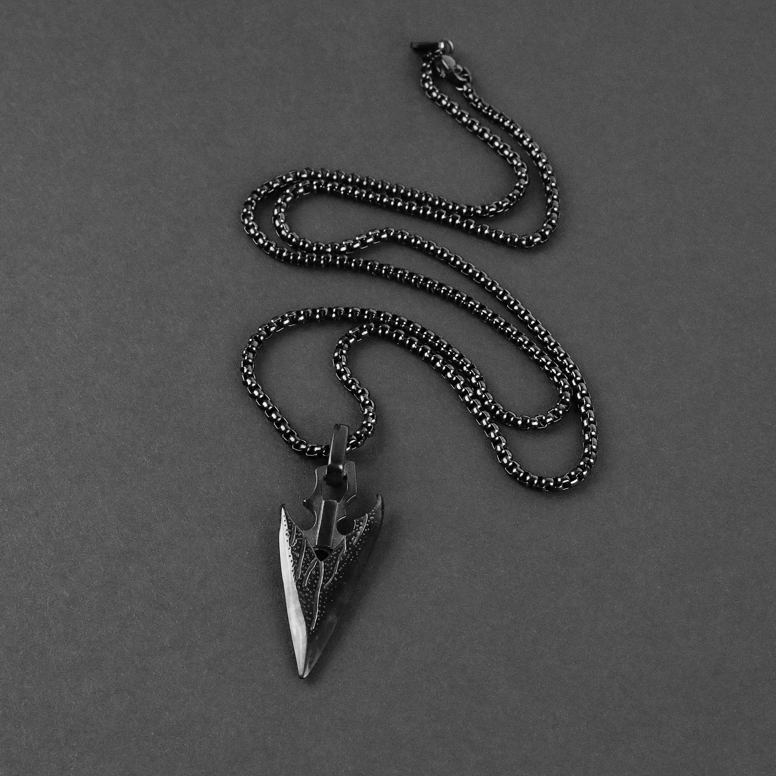 Rugged Arrowhead Necklace - Black