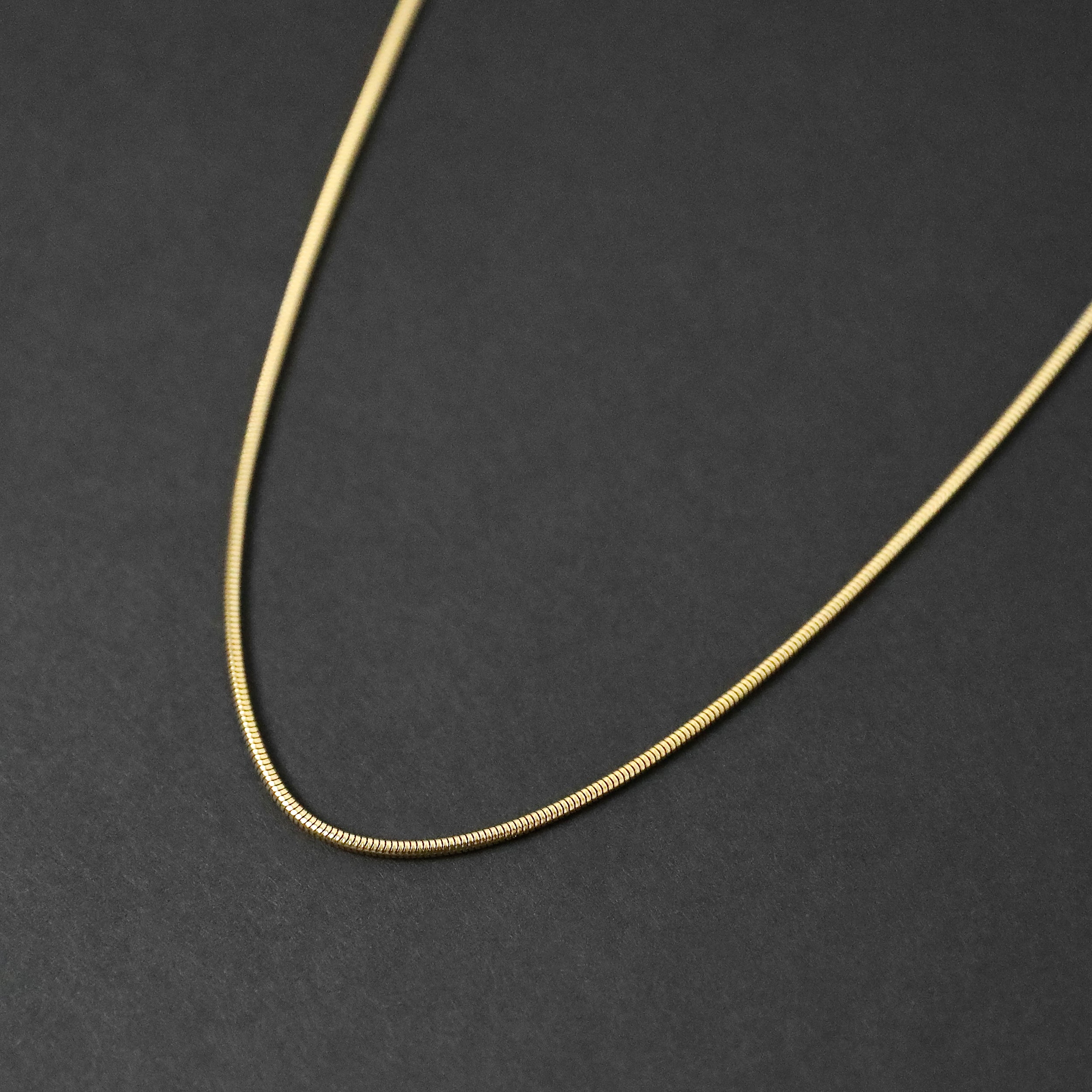 Snake Chain Necklace Gold 2.4mm MODERN OUT