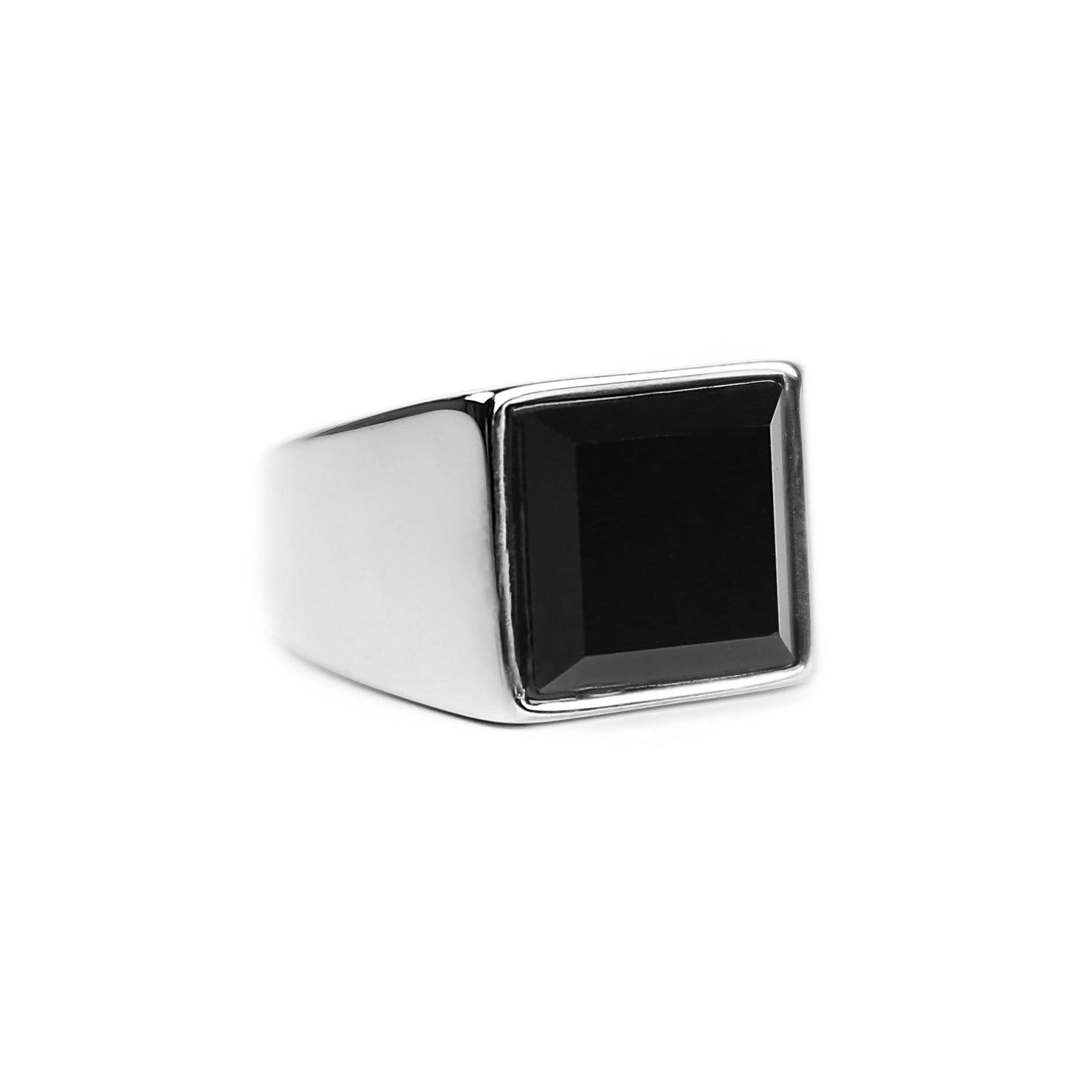 Modern Onyx Ring - Silver