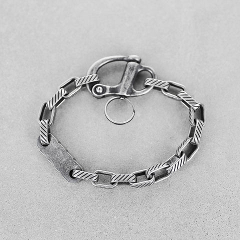 Shackle Chain Bracelet - Aged Silver 8mm